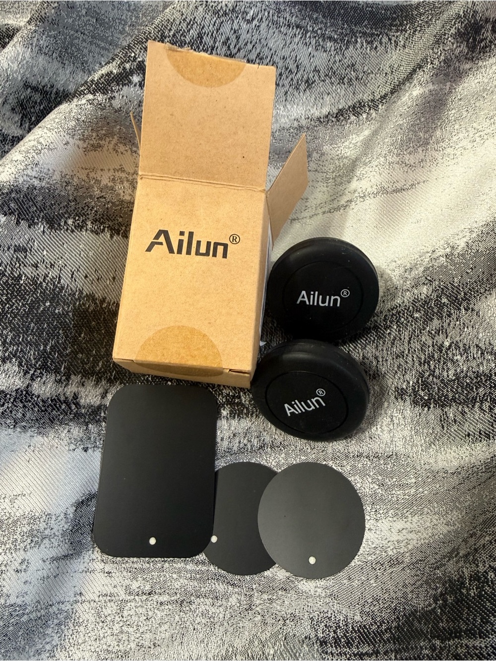 Ailun Black Magnetic Phone Mount Set with Metal Plates